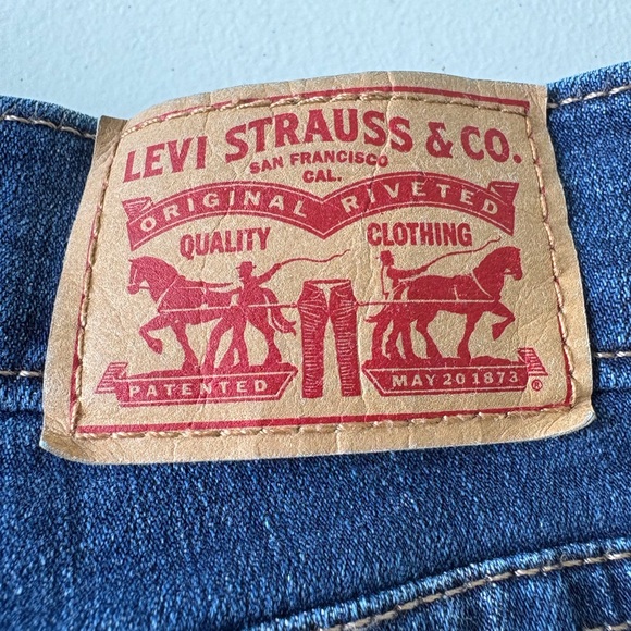 Levi Classic Bootcut Women Size 12 Dark Wash Denim Casual Teacher School - Picture 5 of 12